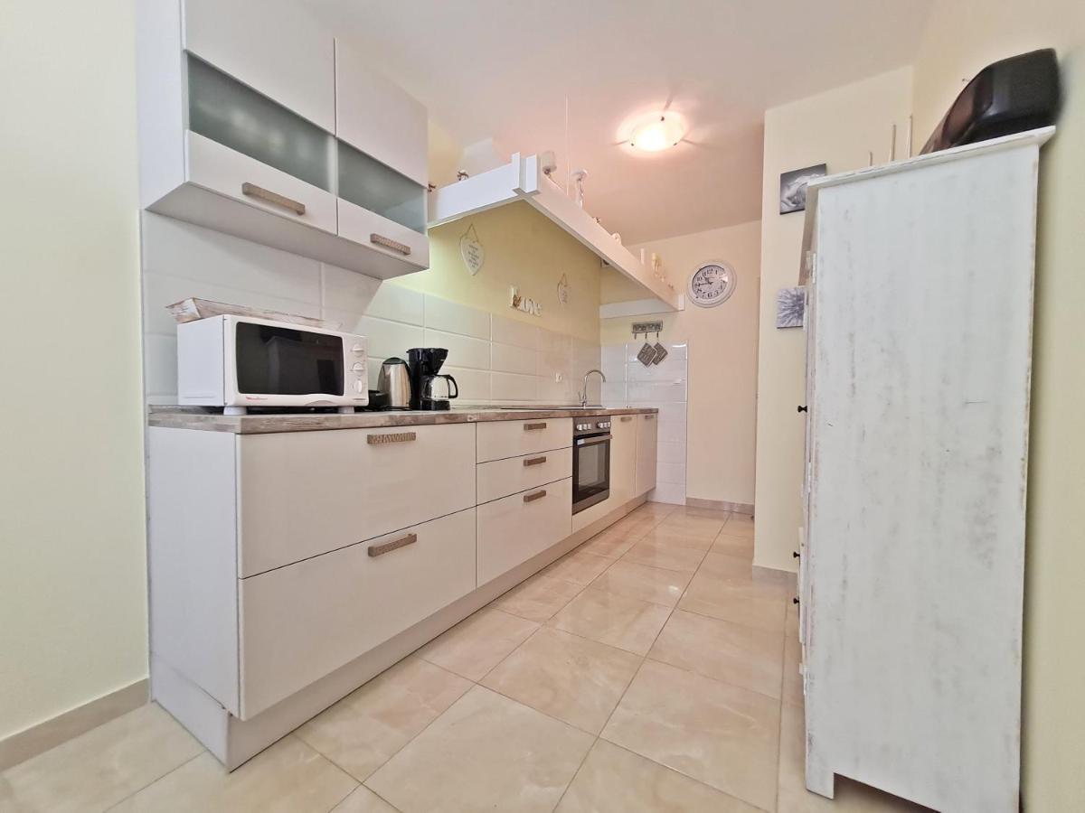 Beach Apartment Ivana Omiš Εξωτερικό φωτογραφία