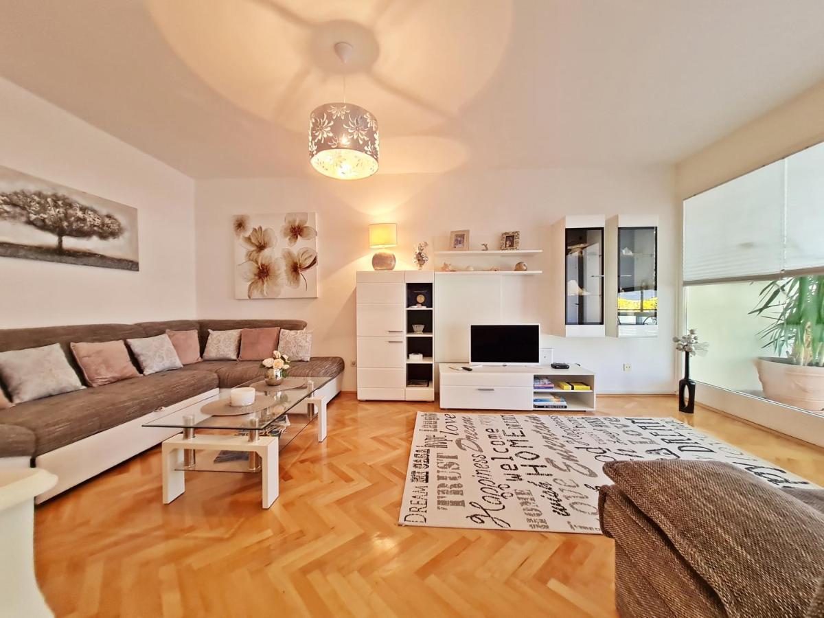 Beach Apartment Ivana Omiš Εξωτερικό φωτογραφία