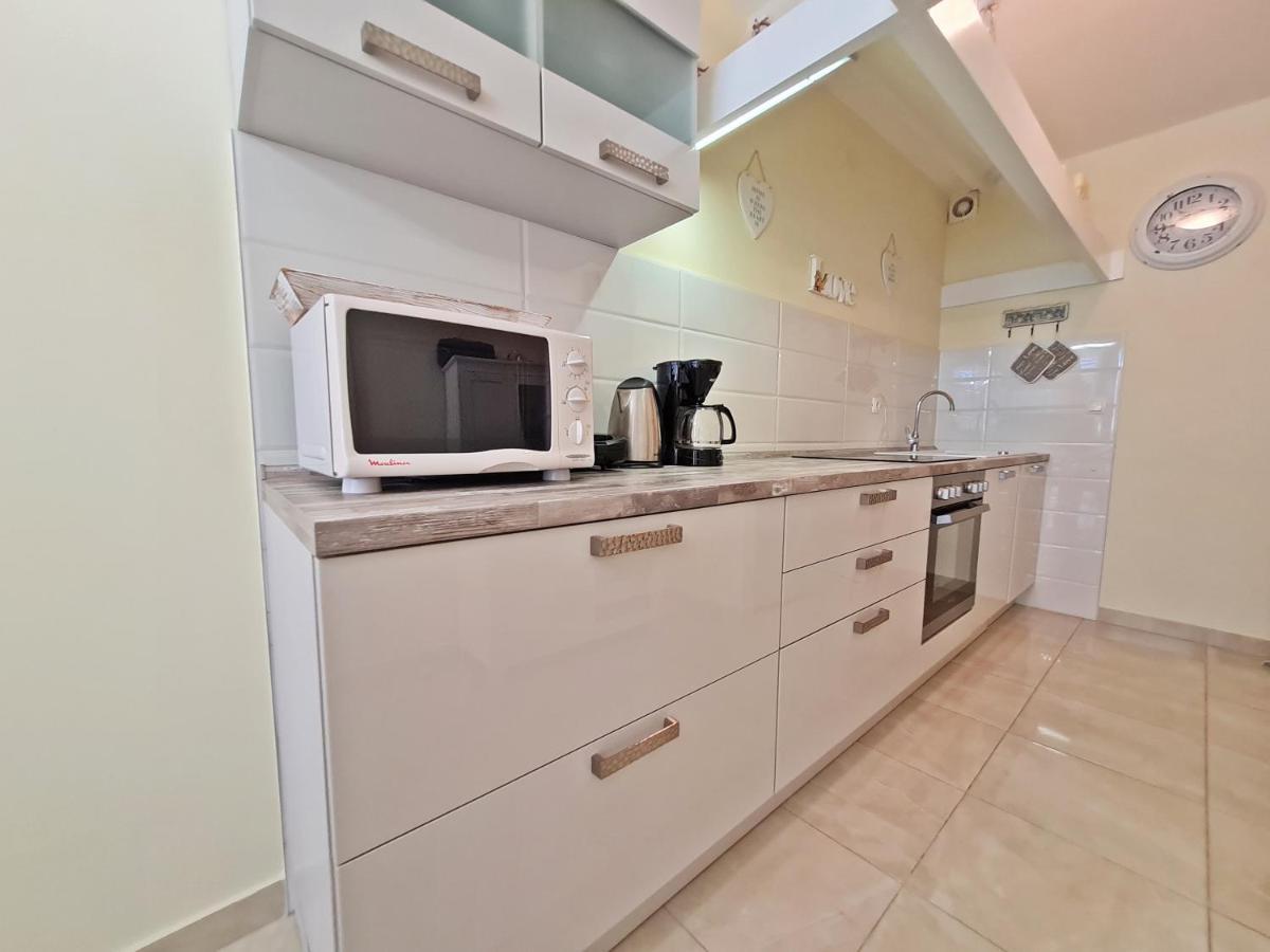 Beach Apartment Ivana Omiš Εξωτερικό φωτογραφία