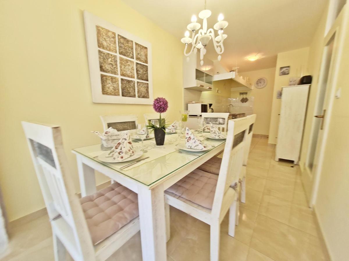 Beach Apartment Ivana Omiš Εξωτερικό φωτογραφία