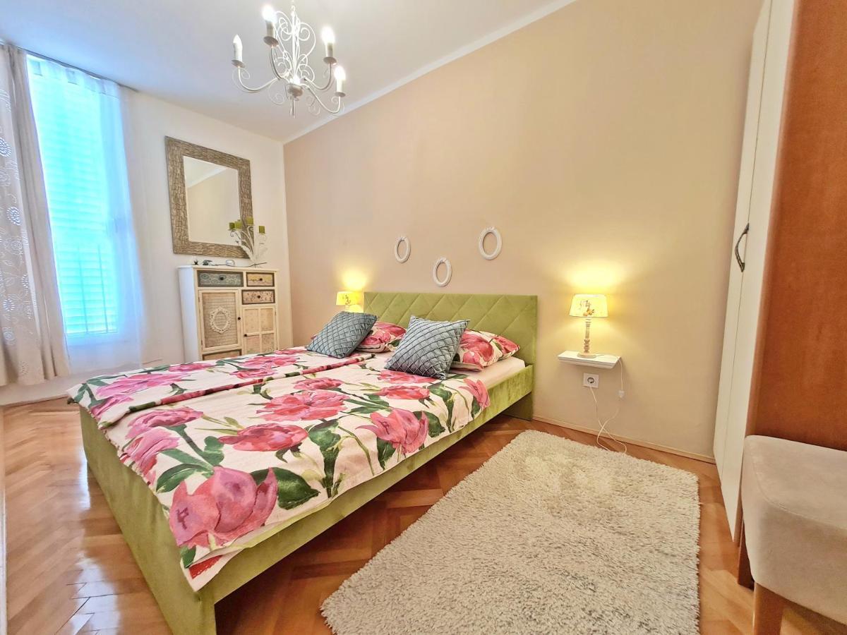 Beach Apartment Ivana Omiš Εξωτερικό φωτογραφία